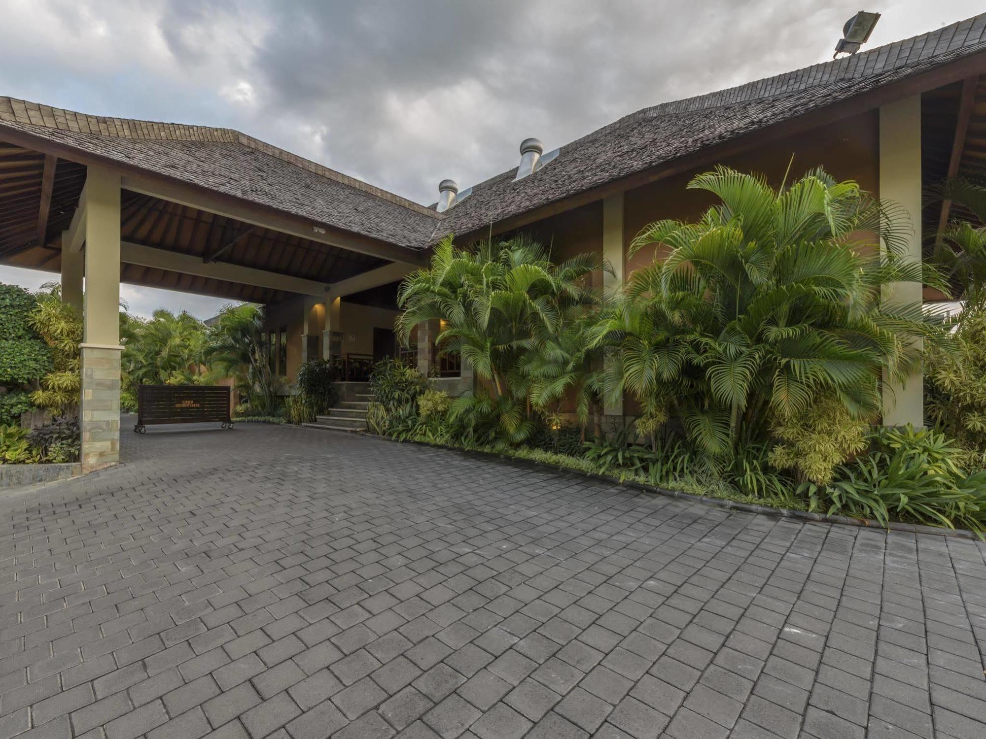 The Kunja Villa-Hotel Seminyak  Exterior photo